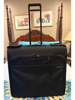 Briggs & Riley U174-4 Deluxe Suit Luggage Garment Bag 2 Wheeled Carry On Travel
